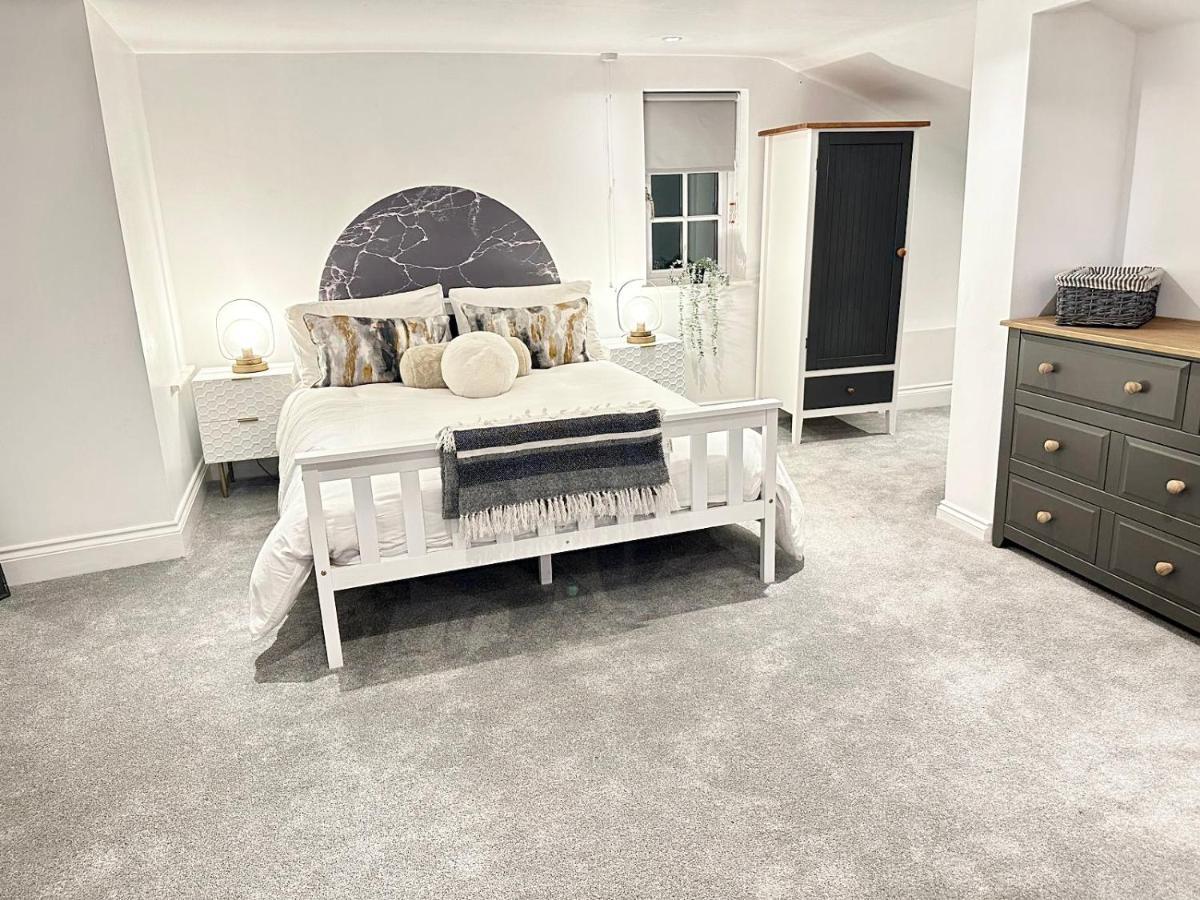 Cosy One Bedroom Apartment Trowbridge Extérieur photo